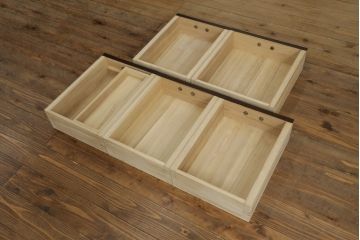 中古　美品!!　国産　手造り　民芸家具　欅(ケヤキ)材　和の趣溢れる佇まいが魅力の水屋箪笥サイドボード(収納棚、戸棚、サイドキャビネット、引き出し、食器棚)(R-069687)