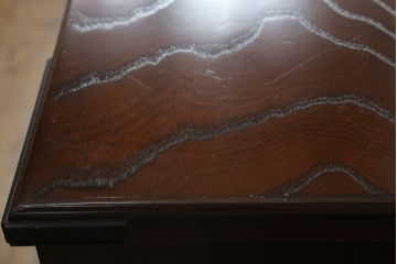 中古　美品!!　国産　手造り　民芸家具　欅(ケヤキ)材　和の趣溢れる佇まいが魅力の水屋箪笥サイドボード(収納棚、戸棚、サイドキャビネット、引き出し、食器棚)(R-069687)