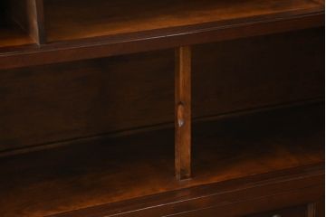 中古　美品　松本民芸家具　和モダンな雰囲気漂うC型サイドボード(サイドキャビネット、収納棚、戸棚、飾り棚)(R-069688)
