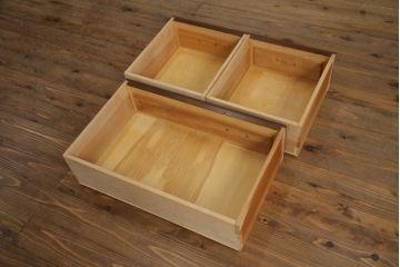 中古　美品　松本民芸家具　和モダンな雰囲気漂うC型サイドボード(サイドキャビネット、収納棚、戸棚、飾り棚)(R-069688)