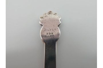 昭和レトロ　銀座和光(WAKO)　SILVER970・950　銀製　総重量約53g　レモン皿・フォーク(ピック)2点セット(箱付き、レモントレー、小皿、銀食器、シェルモチーフ)(R-069697)