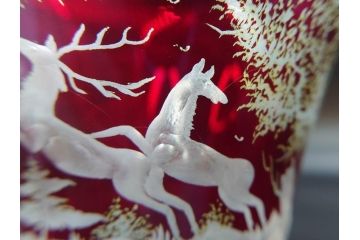チェコ製　GLASSBOR(グラスバー)　鹿模様　ボヘミアガラス　ボヘミアングラス　花器(カットグラス、切子、フラワーベース、花瓶)(R-069698)