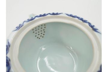 平安　京泉作　染付　岩竹絵のデザインが目を惹く煎茶器セット(急須、湯冷まし、湯呑み5客、共箱付き、和食器、茶道具、茶器)(R-069704)