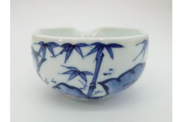 平安　京泉作　染付　岩竹絵のデザインが目を惹く煎茶器セット(急須、湯冷まし、湯呑み5客、共箱付き、和食器、茶道具、茶器)(R-069704)