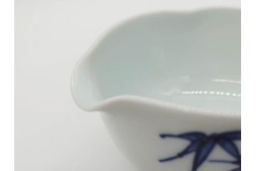 平安　京泉作　染付　岩竹絵のデザインが目を惹く煎茶器セット(急須、湯冷まし、湯呑み5客、共箱付き、和食器、茶道具、茶器)(R-069704)