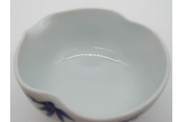平安　京泉作　染付　岩竹絵のデザインが目を惹く煎茶器セット(急須、湯冷まし、湯呑み5客、共箱付き、和食器、茶道具、茶器)(R-069704)