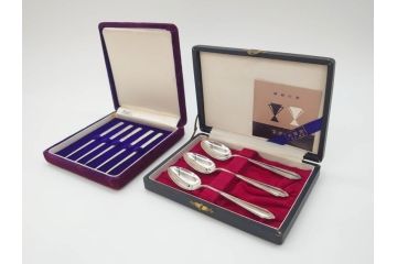 昭和レトロ　天賞堂　SILVER(シルバー)950　銀製　総重量約84g　上品な雰囲気溢れるスプーン3本・楊枝5本セット(箱付き、カトラリー)(R-069705)