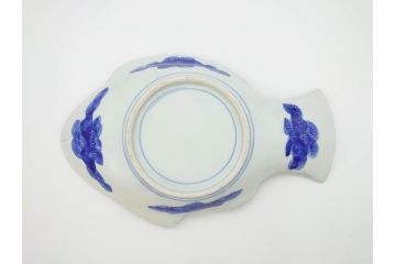 明治期　珍品!　染綿　色絵　染付　42cm　鮮やかな色彩が素敵な鯛形大皿(おめでタイ、魚形、和食器)(R-069710)