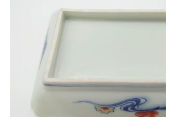 今泉今右衛門　雲鶴　波　花　色絵　染付　繊細な絵付けが魅力的な長角皿4枚セット(和食器、トレイ、ペン入れ)(R-069712)