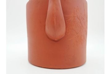中国　朱泥　源典炳記　花鳥図　茶道具　繊細なデザインが彫られた急須(共箱付き、和食器、茶器)(R-069715)