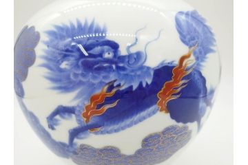 大正〜昭和初期　オールド香蘭社　染付　染錦　瑞雲麒麟文　大胆なデザインが目を惹く花入(花瓶、花器)(R-069717)
