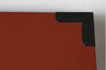 中古　美品　落ち着いた色合いの朱塗りが魅力的な米沢箪笥(衣装箪笥、和タンス、収納たんす、民芸箪笥、チェスト、引き出し)(R-069733)