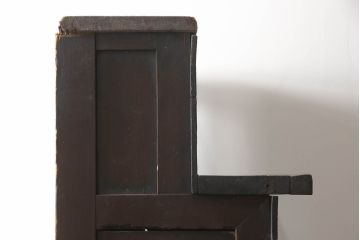 和製アンティーク　希少サイズ　杉(スギ)材と檜(ヒノキ)材　和モダンのお部屋の魅力をぐっと引き上げる幅狭階段箪笥(和箪笥、時代箪笥、収納箪笥、引き出し)(R-069737)