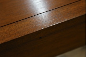 中古　DREXEL HERITAGE(ドレクセルヘリテイジ)　Triune(トライユン)　クラシックなデザインが素敵なニーホールデスク　定価約41万円　(R-069766)