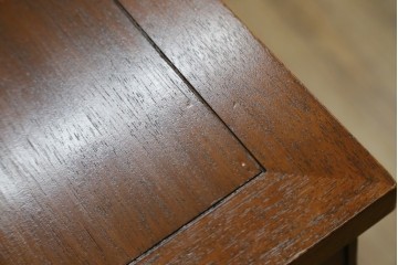 中古　DREXEL HERITAGE(ドレクセルヘリテイジ)　Triune(トライユン)　クラシックなデザインが素敵なニーホールデスク　定価約41万円　(R-069766)