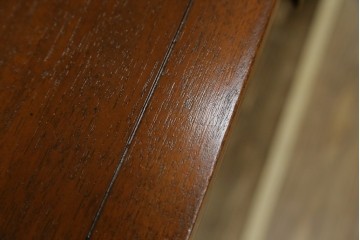 中古　DREXEL HERITAGE(ドレクセルヘリテイジ)　Triune(トライユン)　クラシックなデザインが素敵なニーホールデスク　定価約41万円　(R-069766)