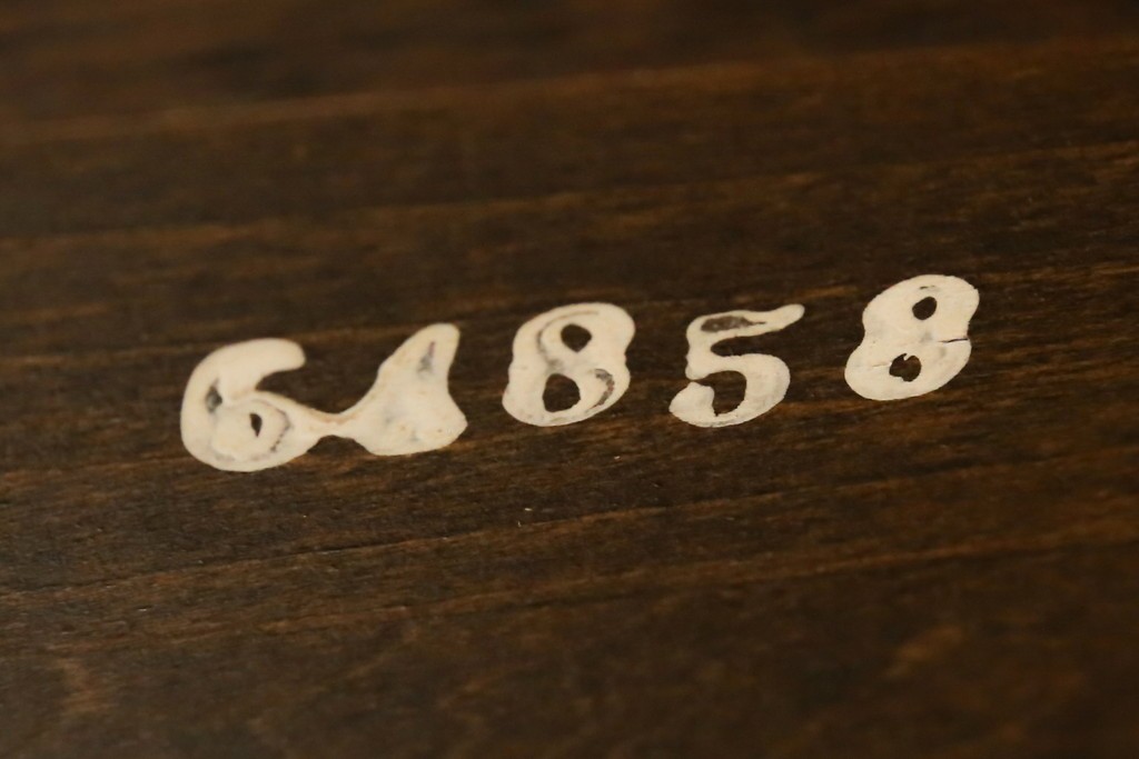 中古　DREXEL HERITAGE(ドレクセルヘリテイジ)　Triune(トライユン)　クラシックなデザインが素敵なニーホールデスク　定価約41万円　(R-069766)