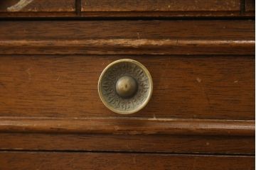 中古　DREXEL HERITAGE(ドレクセルヘリテイジ)　Triune(トライユン)　クラシックなデザインが素敵なニーホールデスク(両袖デスク、机、ワークデスク、在宅ワーク用、在宅用)(定価約41万円)(R-069766)
