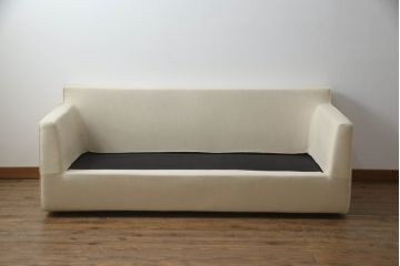 中古　ACTUS(アクタス)　シンプルモダンな佇まいが魅力の2人掛けソファ(二人掛け、2P)(R-069767)