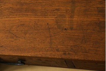 和製アンティーク　総栗材　味のある風合いが魅力の文机　(R-069769)