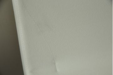 中古　短期展示品　美品　Cassinaixc.(カッシーナイクスシー)　Boomerang(ブーメラン)　シンプルで上品な佇まいが魅力のカウンターチェア4脚セット(回転椅子、ハイチェア、アームレスチェア、店舗什器)(R-069786)