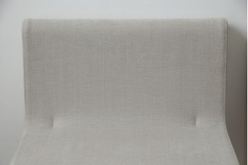 中古　短期展示品　美品　Cassinaixc.(カッシーナイクスシー)　Boomerang(ブーメラン)　シンプルで上品な佇まいが魅力のカウンターチェア4脚セット(回転椅子、ハイチェア、アームレスチェア、店舗什器)(R-069787)