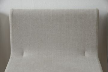 中古　短期展示品　美品　Cassinaixc.(カッシーナイクスシー)　Boomerang(ブーメラン)　シンプルで上品な佇まいが魅力のカウンターチェア4脚セット(回転椅子、ハイチェア、アームレスチェア、店舗什器)(R-069787)