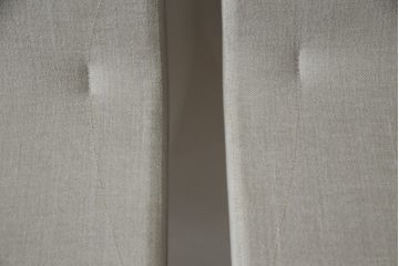 中古　短期展示品　美品　Cassinaixc.(カッシーナイクスシー)　Boomerang(ブーメラン)　シンプルで上品な佇まいが魅力のカウンターチェア4脚セット(回転椅子、ハイチェア、アームレスチェア、店舗什器)(R-069787)