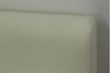 中古　短期展示品　美品　Cassinaixc.(カッシーナイクスシー)　Boomerang(ブーメラン)　シンプルで上品な佇まいが魅力のカウンターチェア2脚セット(回転椅子、ハイチェア、アームレスチェア、店舗什器)(R-069790)