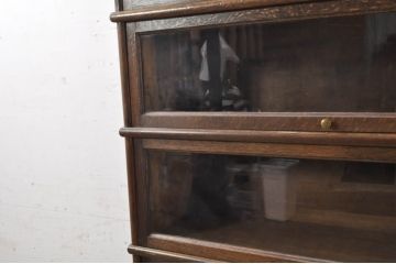 イギリスアンティーク　オーク材　落ち着いた色合いがクラシカルなお部屋に馴染みやすい引き出し付きスタッキングブックケース(本箱、収納棚、戸棚、キャビネット、飾り棚、陳列棚、英国)(R-069793)