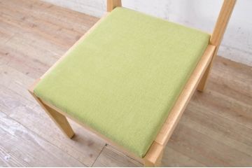 中古　短期展示品　美品　ヤクモ家具製作所　オーク材　シンプルチェア(SC40RO)　クッションタイプ　ナチュラルな風合いが優しい印象のチェア3脚セット(ダイニングチェア、椅子、イス)(定価3脚で約10万5千円)(R-069795)