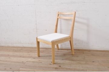 中古　短期展示品　美品　ヤクモ家具製作所　オーク材　シンプルチェア(SC40RO)　クッションタイプ　ナチュラルな風合いが優しい印象のチェア3脚セット(ダイニングチェア、椅子、イス、バラ売り可能)(定価3脚で約10万5千円)(R-069796)