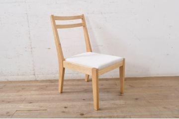 中古　短期展示品　美品　ヤクモ家具製作所　オーク材　シンプルチェア(SC40RO)　クッションタイプ　ナチュラルな風合いが優しい印象のチェア3脚セット(ダイニングチェア、椅子、イス、バラ売り可能)(定価3脚で約10万5千円)(R-069796)