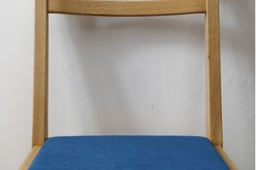 中古　短期展示品　美品　ヤクモ家具製作所　オーク材　シンプルチェア(SC40RO)　クッションタイプ　ナチュラルな風合いが優しい印象のチェア(ダイニングチェア、椅子、イス)(R-069797)