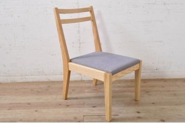 中古　短期展示品　美品　ヤクモ家具製作所　オーク材　シンプルチェア(SC40RO)　 クッションタイプ　ナチュラルな風合いが優しい印象のチェア3脚セット(ダイニングチェア、椅子、イス、バラ売り可能)(定価3脚で約10万5千円)(R-069799)