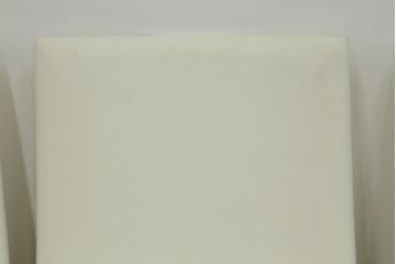 中古　短期展示品　Cassinaixc.(カッシーナイクスシー)　IXC. R&D(イクスシー.R&D)　LINE(ライン)　ウルトラスエード(ULTRASUEDE)　Eランク　シンプルですっきりとした佇まいが魅力のダイニングチェア6脚セット(椅子、イス、アームレスチェア、店舗什器)(定価6脚で約46万2千円)(R-069800)