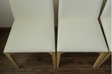 中古　短期展示品　Cassinaixc.(カッシーナイクスシー)　IXC. R&D(イクスシー.R&D)　LINE(ライン)　ウルトラスエード(ULTRASUEDE)　Eランク　シンプルですっきりとした佇まいが魅力のダイニングチェア6脚セット(椅子、イス、アームレスチェア、店舗什器)(定価6脚で約46万2千円)(R-069800)