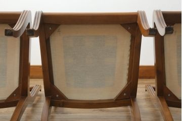 中古　スペイン製　バロッサバレンティ(VARO,S.A. VALENTI)　緩やかな曲線を描くデザインが美しいダイニングチェア4脚セット(椅子、イス)(定価4脚で約60万円)(R-069801)