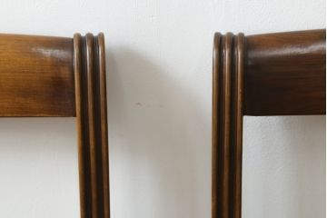 中古　スペイン製　バロッサバレンティ(VARO,S.A. VALENTI)　緩やかな曲線を描くデザインが美しいダイニングチェア2脚セット(椅子、イス)(定価2脚で約30万円)(R-069802)