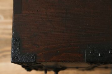和製アンティーク　江戸期　古作造り　落ち着いた佇まいが魅力的な掛硯型船箪笥(かけすずり、懸硯型、舟箪笥、時代箪笥、帳場箪笥、小物収納、小引き出し)(R-069807)