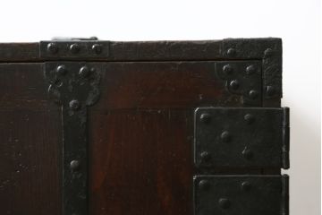 和製アンティーク　江戸期　古作造り　落ち着いた佇まいが魅力的な掛硯型船箪笥(かけすずり、懸硯型、舟箪笥、時代箪笥、帳場箪笥、小物収納、小引き出し)(R-069807)