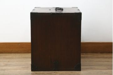 和製アンティーク　江戸期　古作造り　落ち着いた佇まいが魅力的な掛硯型船箪笥(かけすずり、懸硯型、舟箪笥、時代箪笥、帳場箪笥、小物収納、小引き出し)(R-069807)