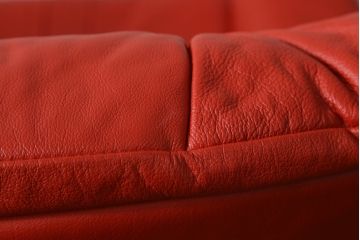 中古　EKORNES(エコーネス)　Reno　レノクラシック　Mサイズ　本革(レザー)　くつろぎの時間におすすめのオットマン付きストレスレスチェア(アームチェア、リクライニングチェア、椅子、一人掛けソファ、1Pソファ、北欧)(定価約47万円)(R-069809)