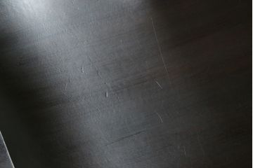 中古　松本民芸家具　#44A型　シックな色合いとクラシカルな佇まいが魅力のウィンザーチェア4脚セット(ウインザーチェア、アームチェア、板座チェア、ダイニングチェア、椅子、イス)(定価4脚で約80万円)(R-069811)
