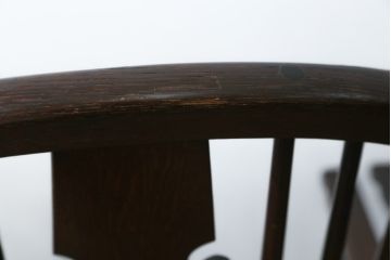 中古　松本民芸家具　#44A型　シックな色合いとクラシカルな佇まいが魅力のウィンザーチェア4脚セット(ウインザーチェア、アームチェア、板座チェア、ダイニングチェア、椅子、イス)(定価4脚で約80万円)(R-069811)