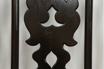 中古　松本民芸家具　#44A型　シックな色合いとクラシカルな佇まいが魅力のウィンザーチェア2脚セット(ウインザーチェア、アームチェア、板座チェア、ダイニングチェア、椅子、イス)(定価2脚で約40万円)(R-069812)