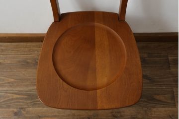 中古　横浜ダニエル(daniel)　アメリカンシリーズ　シンプルなデザインが取り入れやすいダイニングチェア(アームレスチェア、板座チェア、椅子、イス)(定価約10万円)(R-069817)