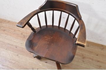 中古　希少　絶版品　北海道民芸家具　在宅ワーク用にもオススメのキャスター付きデスクチェア(回転イス、椅子、アームチェア、板座チェア、キャプテンチェア、キャスターチェア、回転チェア、高さ調整可能)(R-069818)