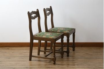 中古　横浜クラシック家具　ノックオンウッド(knockonwood)　Hand Made　オーク材　どこか懐かしい雰囲気漂うチェア2脚セット(ダイニングチェア、アームレスチェア、椅子、イス)(R-069819)