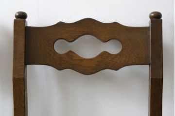 中古　横浜クラシック家具　ノックオンウッド(knockonwood)　Hand Made　オーク材　どこか懐かしい雰囲気漂うチェア2脚セット(ダイニングチェア、アームレスチェア、椅子、イス)(R-069819)